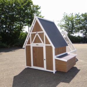 Nichoir du poulailler en bois
