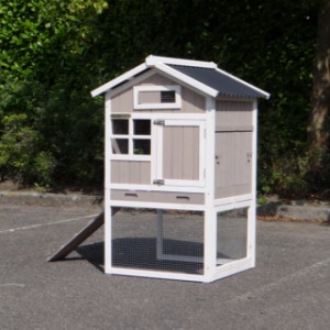 La nichoir du clapier pour lapin Jason est approprié pour 2 á 4 lapins