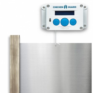 Ouvreur automatique pour poulailler Chickenguard Premium avec porte coulissante et rails en bois de chêne