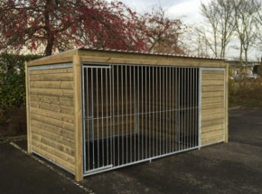 Chenil pour chien Forz 2x4 avec cadre en bois et niche isolée