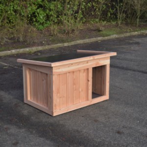 Niche Block Medium convient aux petits chiens, comme un terrier