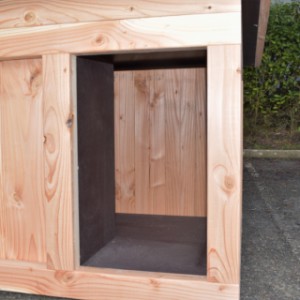 Niche pour chien Block Medium a une ouverture d’environ 70x65 cm