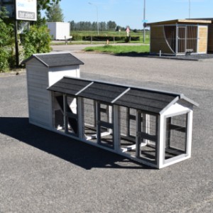 Un vu dans l'arrière du clapier pour lapin Double Small