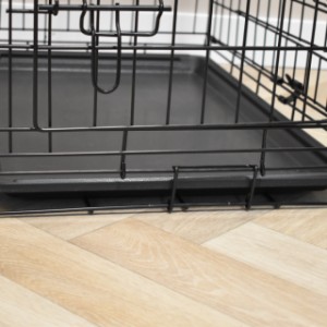 Cage pour chien Profit 50cm est équipée avec un bac en plastique