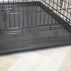 La cage pour chien Strong XXL est équipée d’un bac amovible