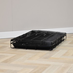 La cage pour chien Strong M est facile à plier