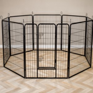 Le parc pour chiots Octa peut également être utilisé facilement à l’intérieur