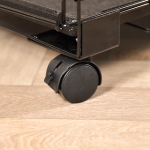 La cage pour chat Lift est mobile grâce aux roulettes pratiques sous la cage