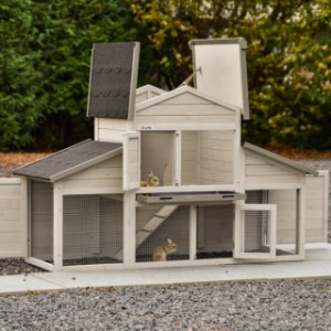 Le clapier pour lapin Annemieke a grande portes