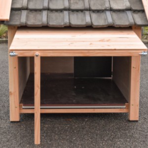 Le côté de la niche Turbo est un volet qui peut rester ouvert.