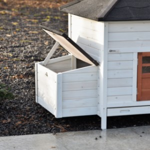 Le pondoir de l’Ambiance Large est équipé d’un volet pratique