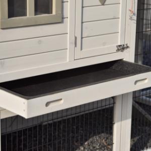 Clapier pour lapin Holiday Medium a une tiroir en plastique pratique