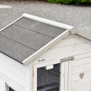 Poulailler Prestige Small est équipée avec toit bitumé
