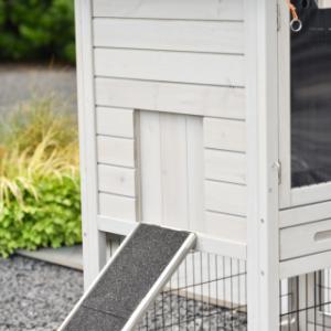 Poulailler Prestige Small a une nichoir verouillable