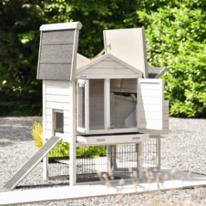 Le poulailler Prestige Small a plusieurs ouvertures