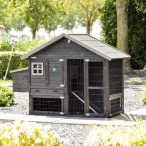 Poulailler Holiday Small Black avec pondoir 180x73x128cm