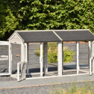 L’enclos pour chat Space Small dispose de nombreuses ouvertures
