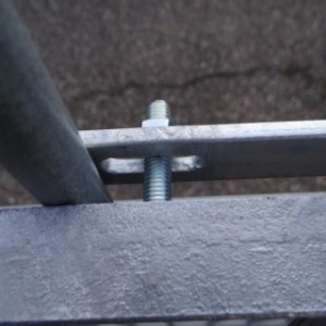 L’ensemble double de gamelles est facile à régler en hauteur