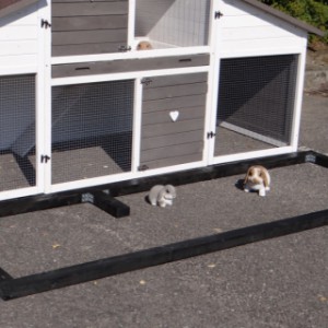 Attention ! Il s’agit de poutres de fondation, et non d’un plancher complet !