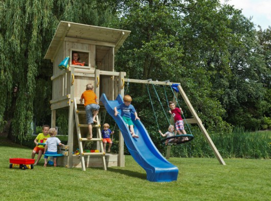 Équipment de jeu Beach hut bas avec balançoire et toboggan | Blue Rabbit