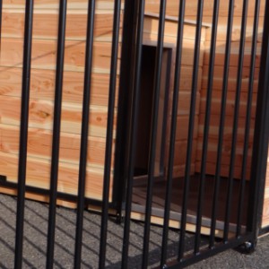 Traillies noirs, en bois de Douglas