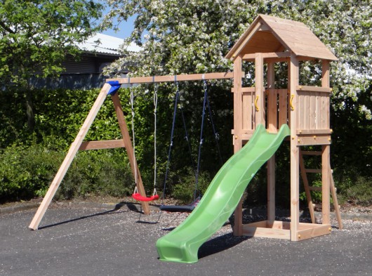 Équipment de jeu Kiosk 120 avec toboggan et balançoire | Bois de Douglas