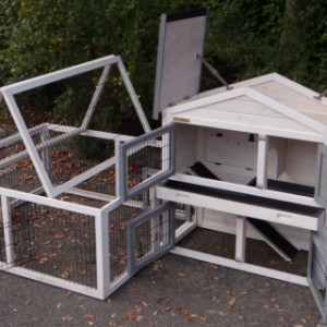 Clapier pour lapin Regular Small a plusieurs ouvertures