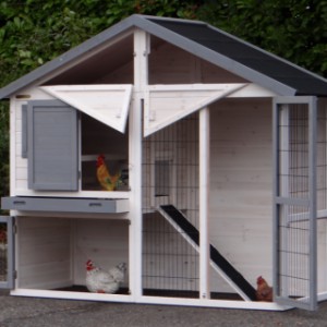 Poulailler pratique pour nettoyer