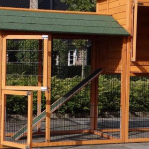 Clapier avec des grandes portes