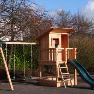 Équipment de jeu Beach hut est livrée avec le matériel d'assemblage et des instructions de montage claires