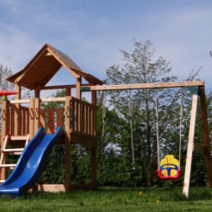 La structure de jeu Pagode haute est livrée avec un kit de montage inclus !